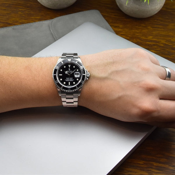 Submariner 16610 - Gents Watch - Black Dial - 2008
