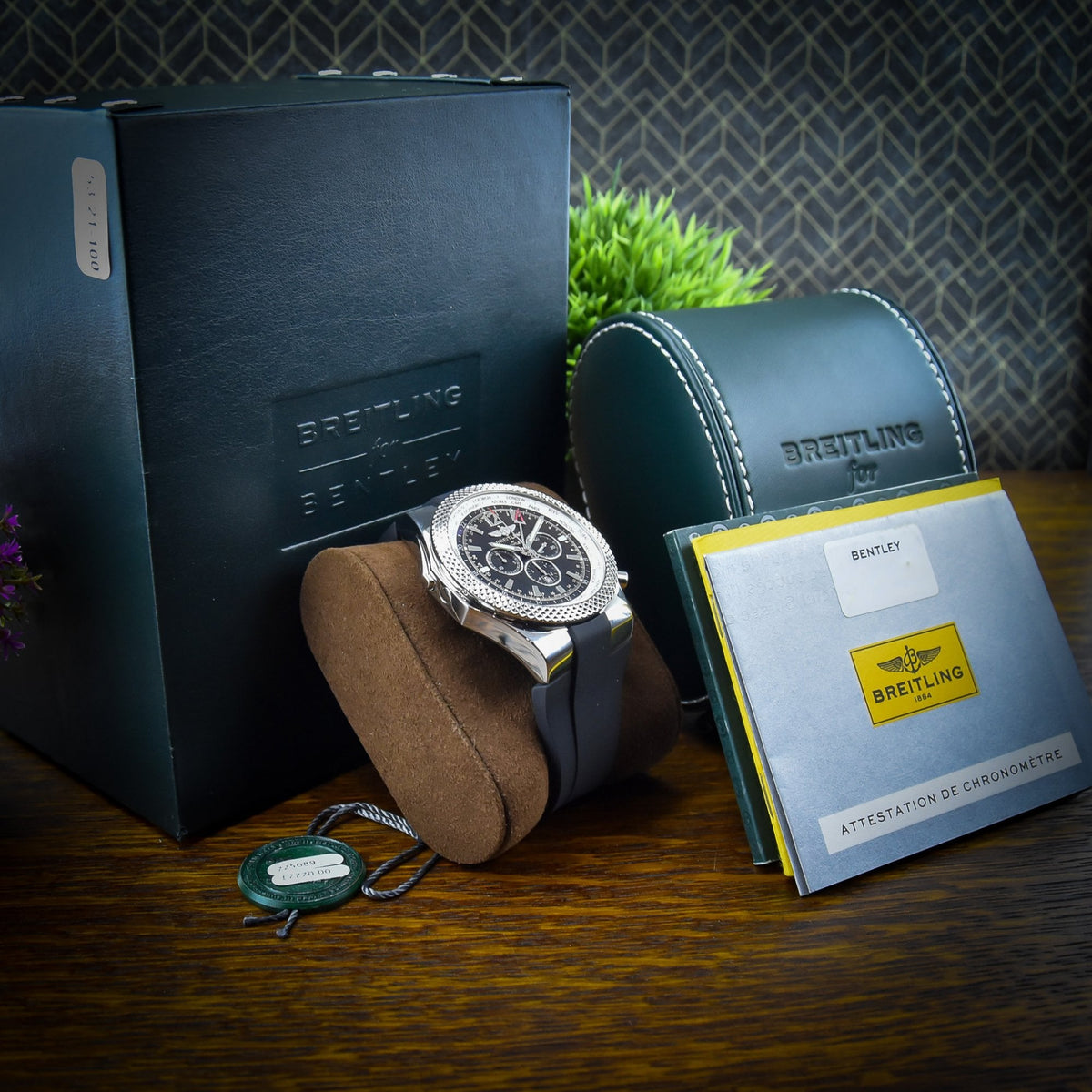 Bentley A47362 - Gents Watch - Black Dial - 2013
