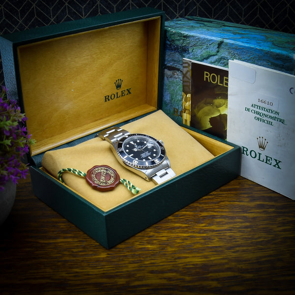 Submariner 16610 - Gents Watch - Black Dial - 1996