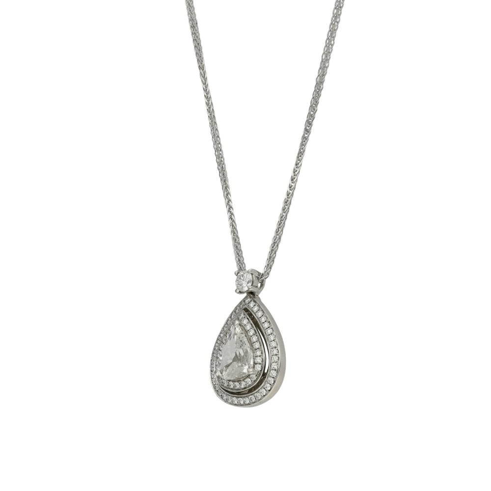 Ladies 18ct White Gold Diamond Cluster Pendant & 18" Chain