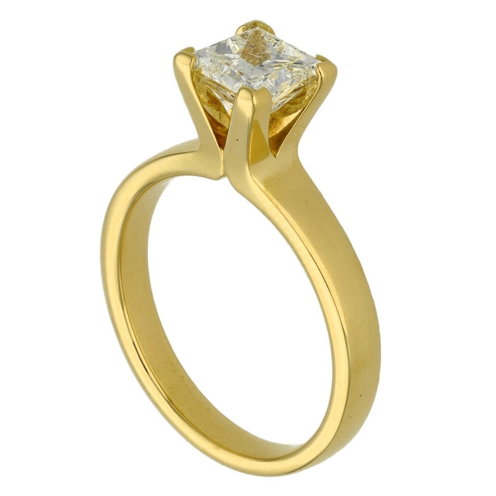 Ladies 18ct Yellow Gold Princess Cut Diamond Engagement Ring