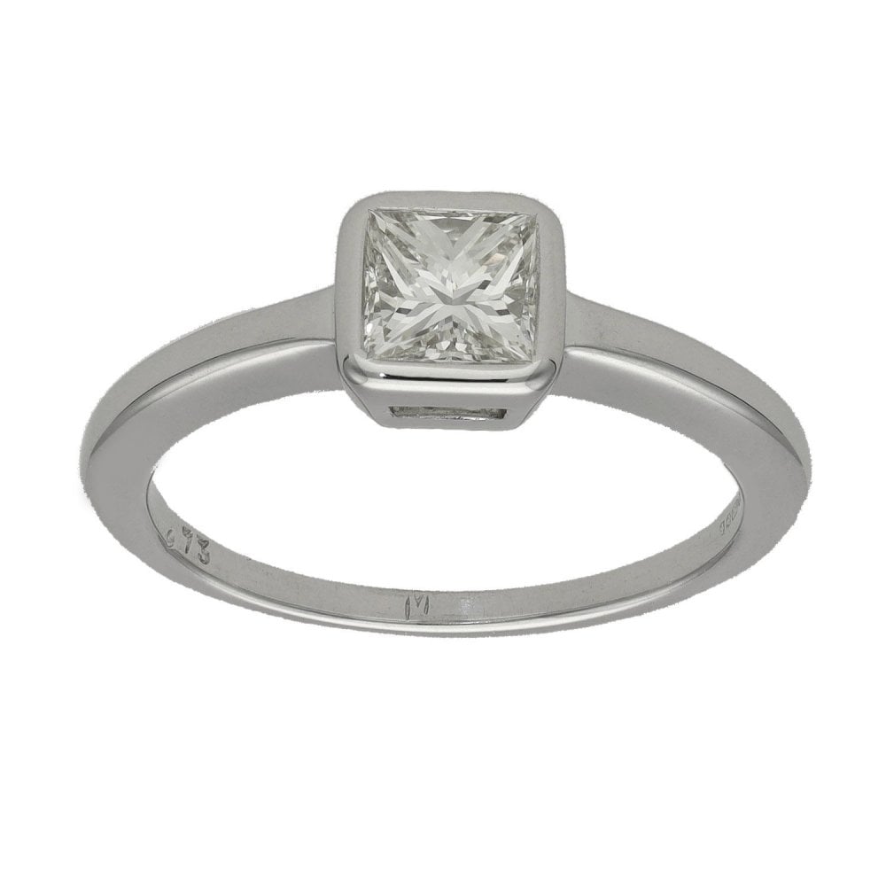 Ladies 18ct White Gold Princess Cut Diamond Solitaire Ring