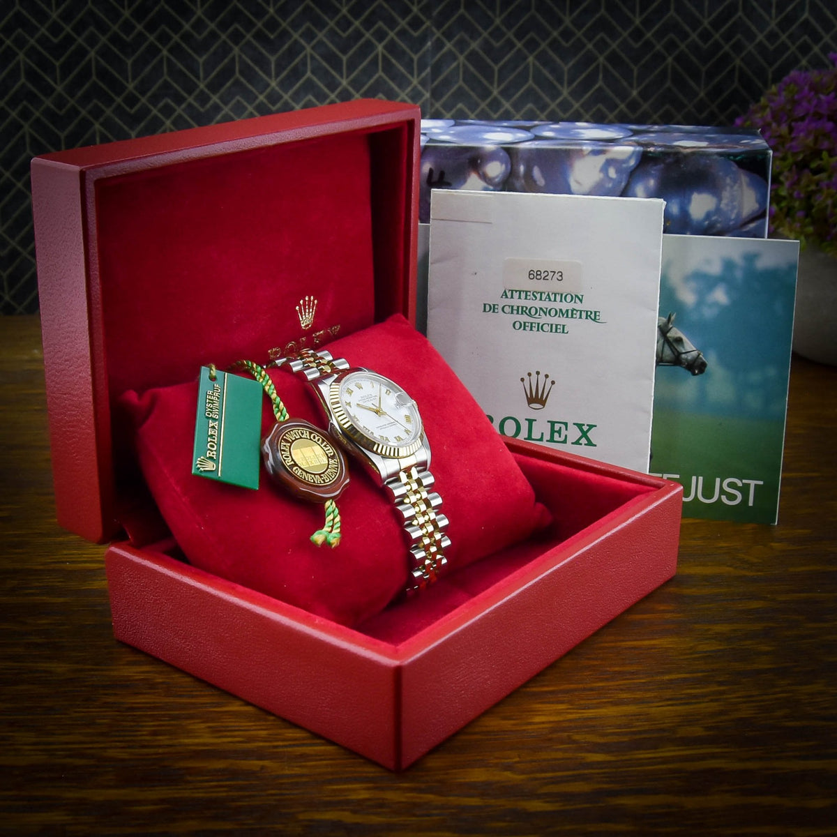 Datejust 68273 - Midsize Watch - White Dial - 1997