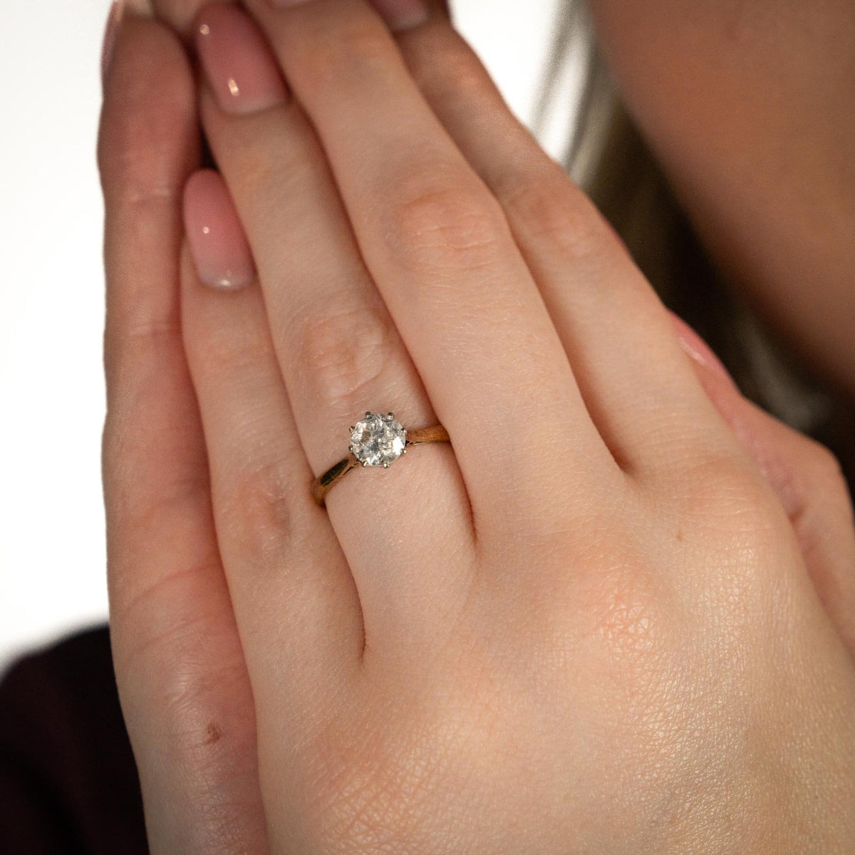 Ladies 18ct Yellow Gold Diamond Solitaire Engagement Ring