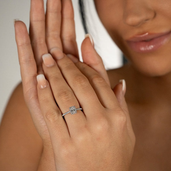 Ladies GIA Certified 0.80ct Diamond Platinum Ring - Colour E