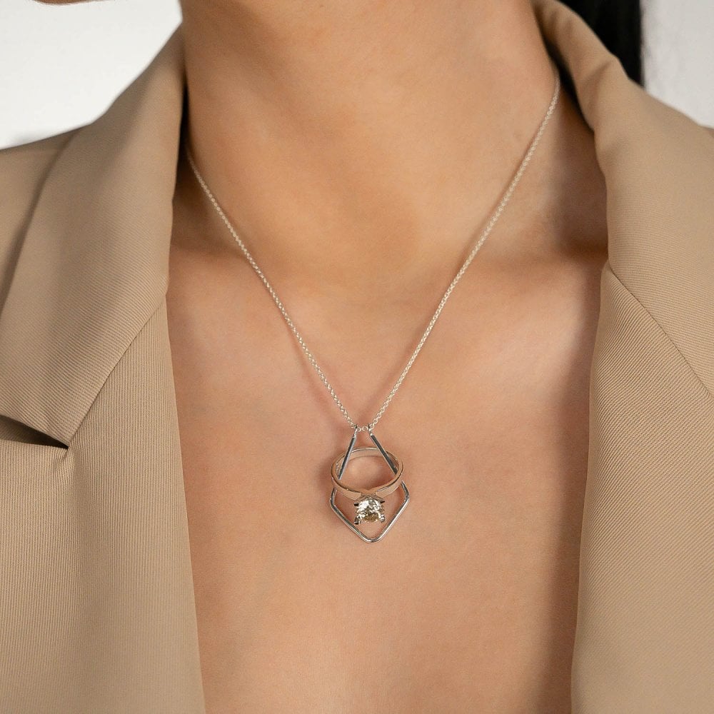 Silver Ring Holder Pendant & Chain - 18" - 4.2g