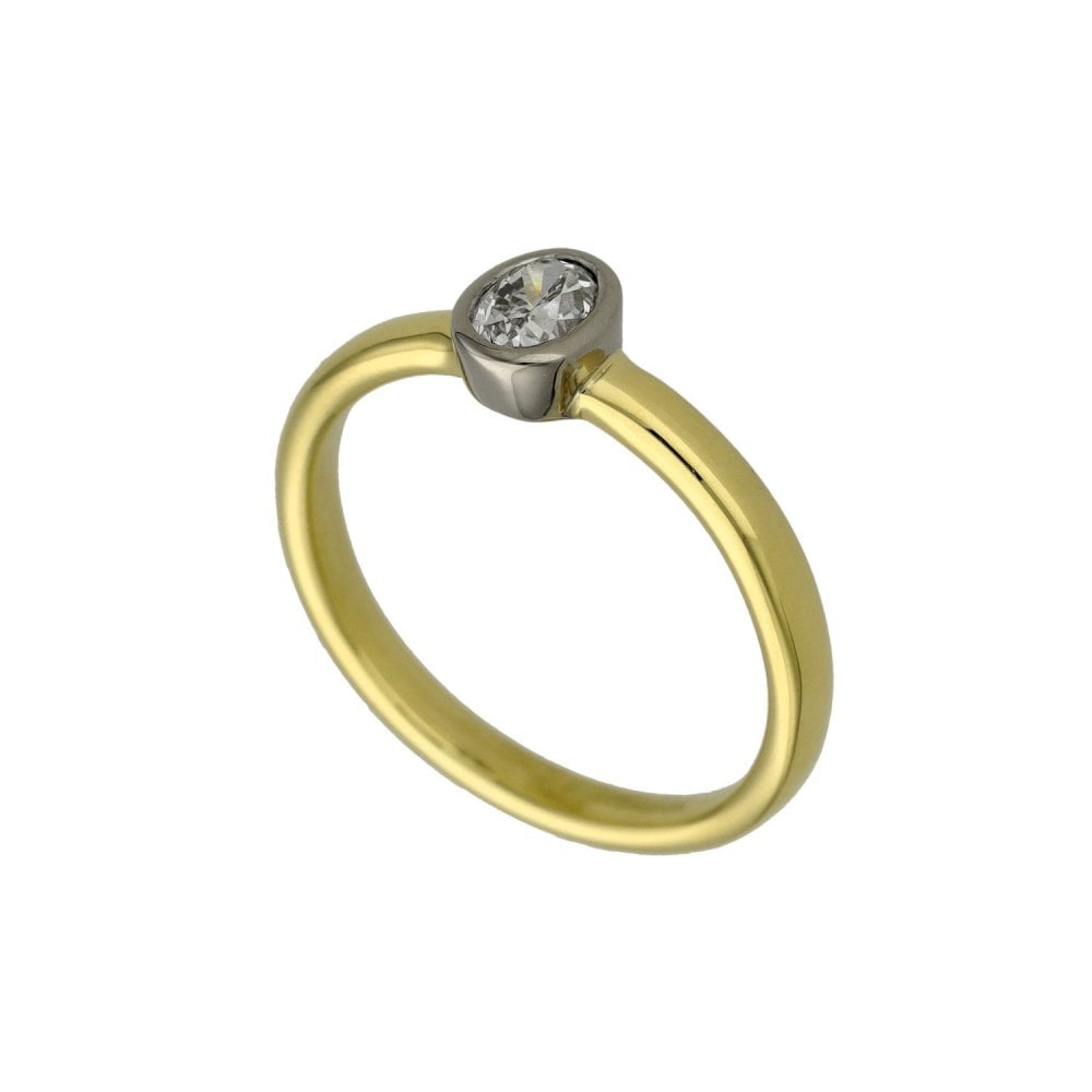 Ladies 18ct Yellow Gold Oval Diamond Ring - Size M - 0.33ct