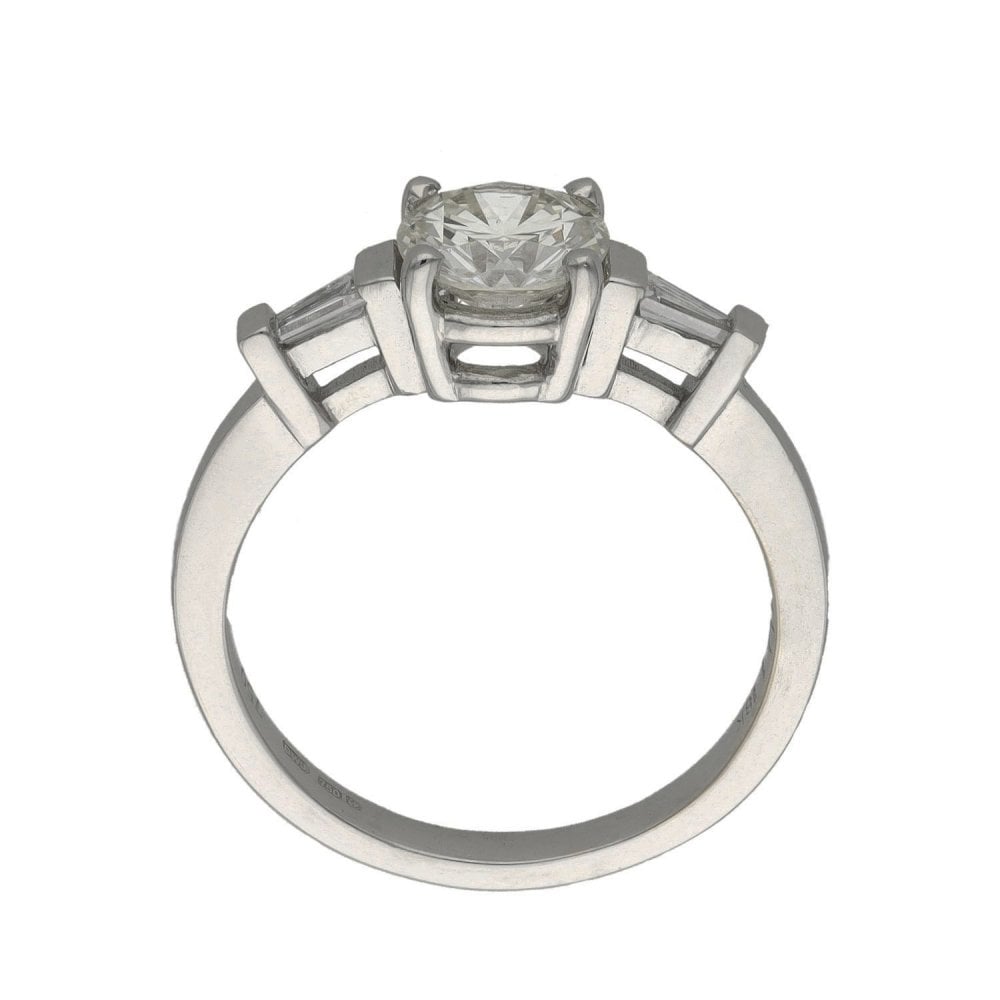 Ladies 18ct White Gold Diamond Engagement Ring - 1.01ct