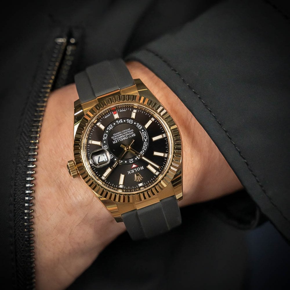 Sky-Dweller 326238 - Oysterflex Strap - Black Dial - 2020