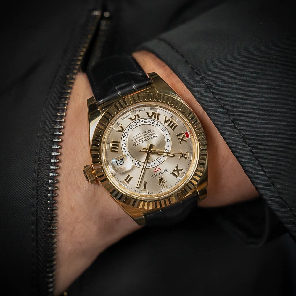 Sky-Dweller 326138 - Gents Gold Watch - Silver Dial - 2017