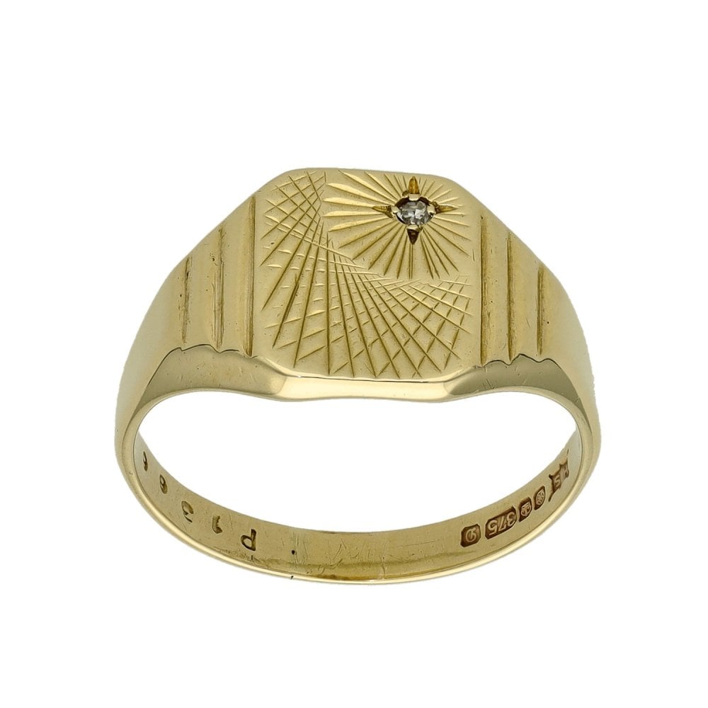 9ct Yellow Gold Engraved Signet Ring - 4.6g - Size S