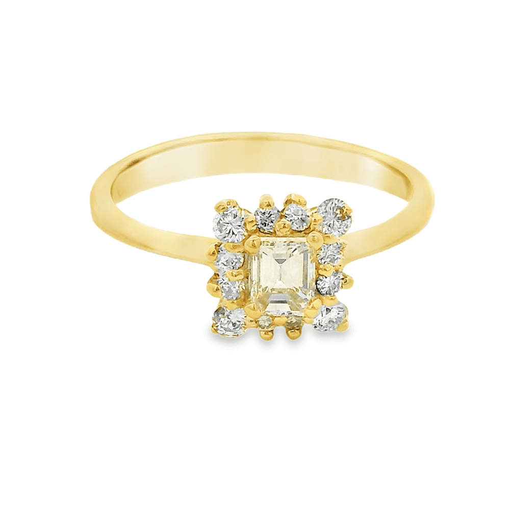 Ladies 18ct Yellow Gold Diamond Cluster Ring - 0.50ct