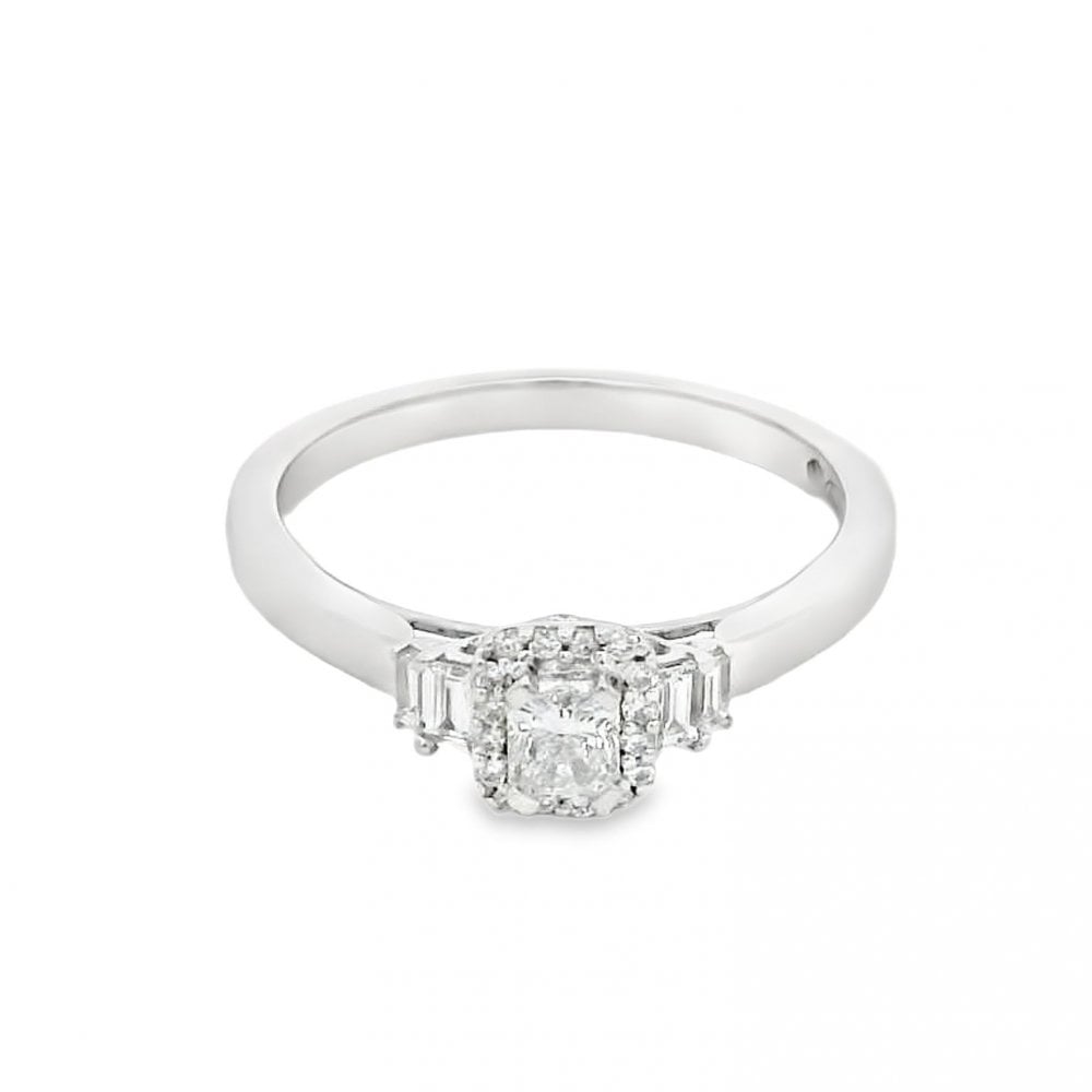 Ladies 18ct White Gold Diamond Cluster Ring - 0.40ct