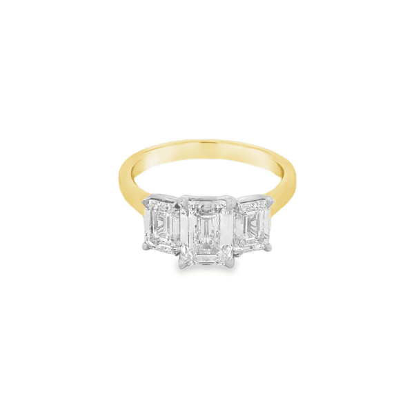 18ct Yellow Gold Diamond Trilogy Ring - Size M - 2.90ct