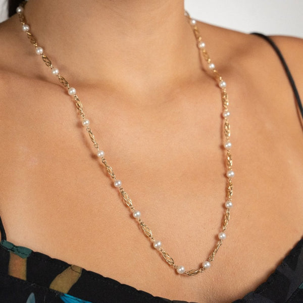 9ct Yellow Gold 24" Pearl Necklace - 12.5g