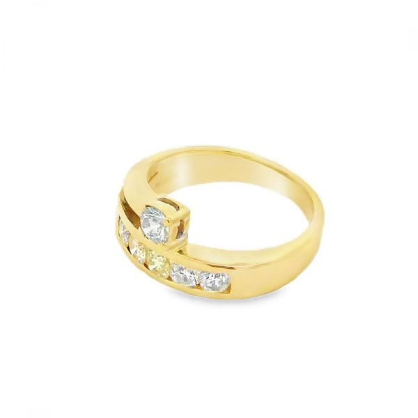 Ladies 14ct Yellow Gold Diamond Ring - 0.90ct - M½