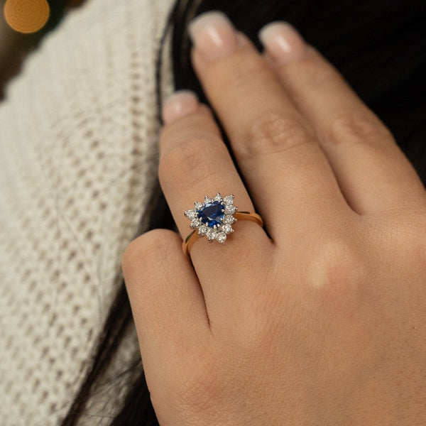 18ct Yellow Gold Sapphire & Diamond Cluster Ring - 0.60ct