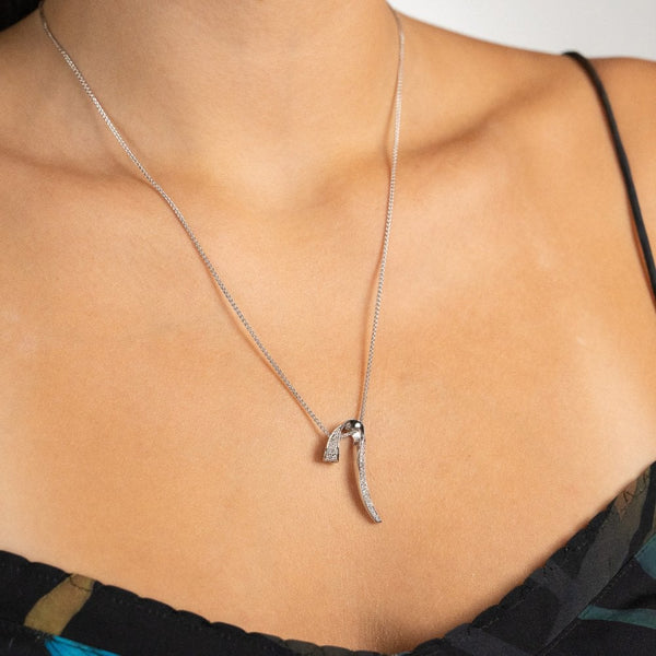 18ct White Gold Diamond Ribbon Pendant & Necklace - 20" - 0.50ct