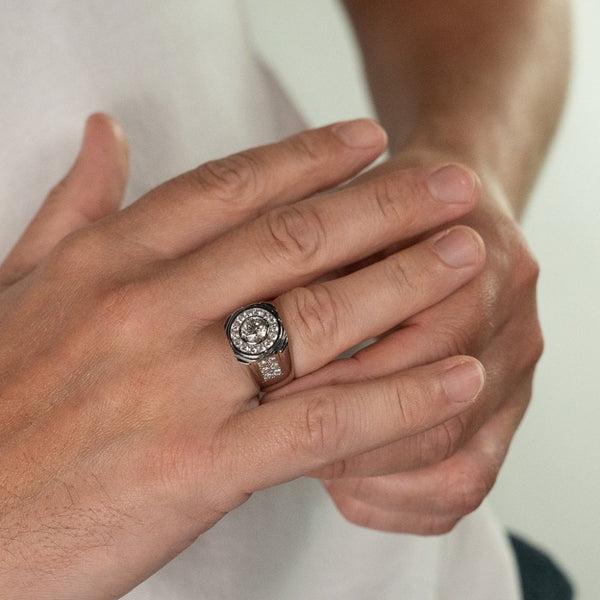 950 Platinum Diamond Halo Ring - Size T - 2.42ct