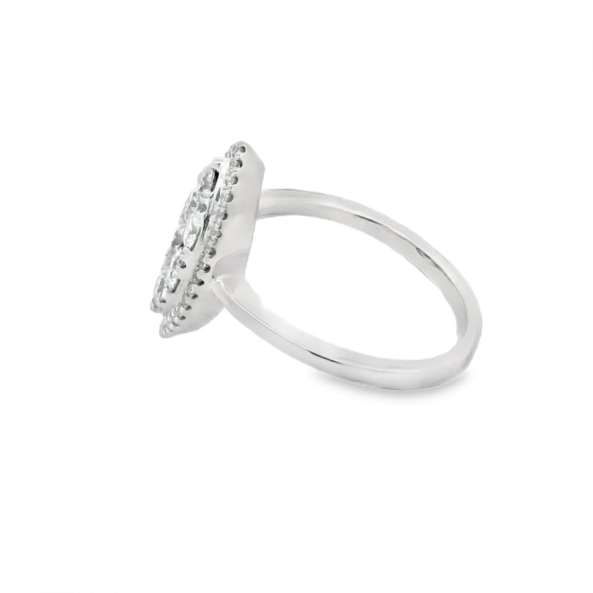 18ct White Gold Diamond Cluster Ring - Size N - 1.00ct