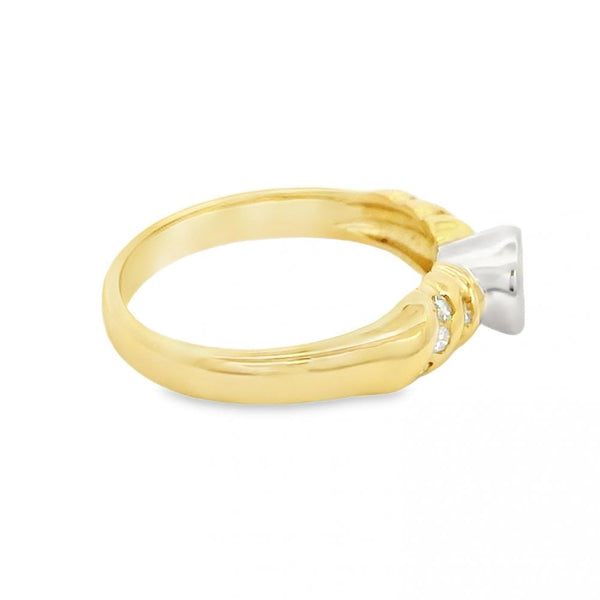 18ct Yellow Gold Diamond Solitaire Ring - Size O - 0.33ct