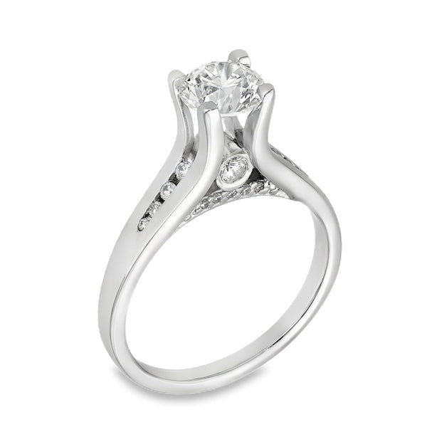 Ladies 18ct White Gold Diamond Engagement Ring - 1.01ct