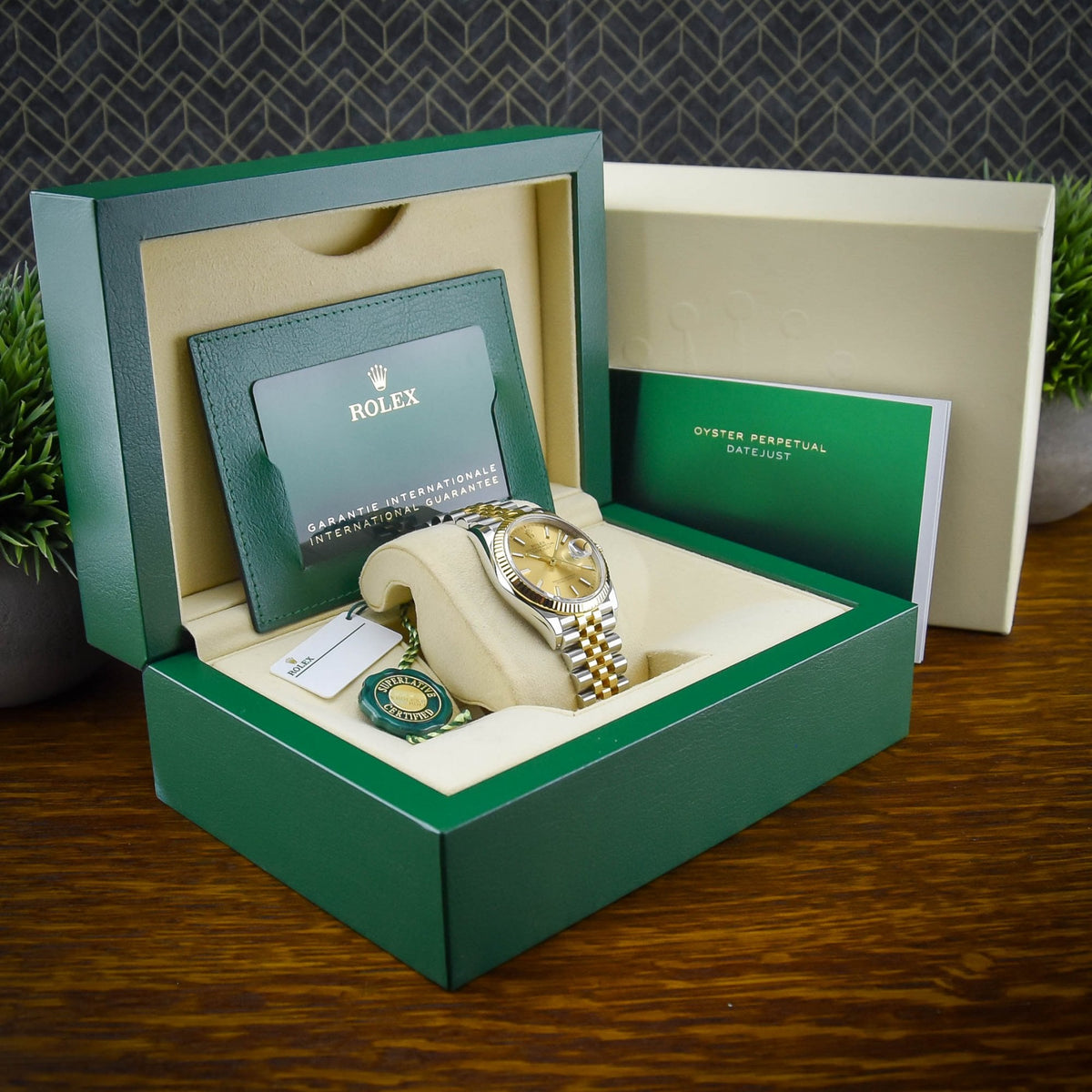 Datejust 36 126233 - Gents Watch - Champagne Dial - 2021