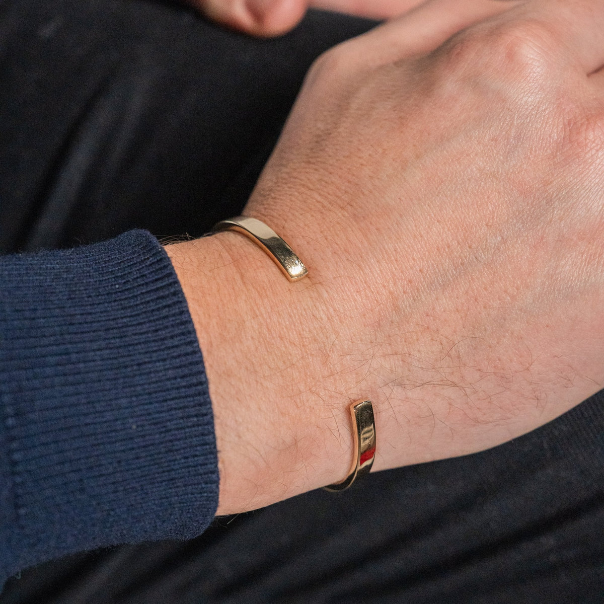Gents 9ct Yellow Gold Cuff Bangle - 18.5cm - 18.0g.