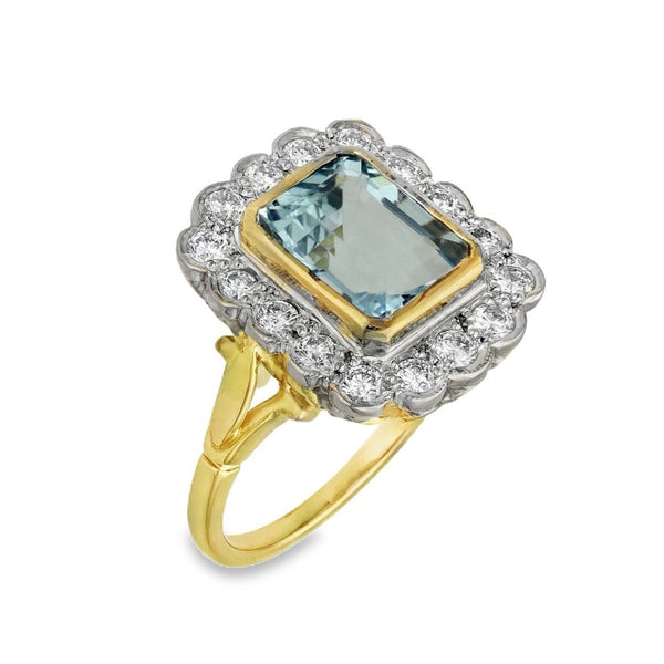 18ct Yellow Gold Aquamarine & Diamond Cluster Ring - Size M