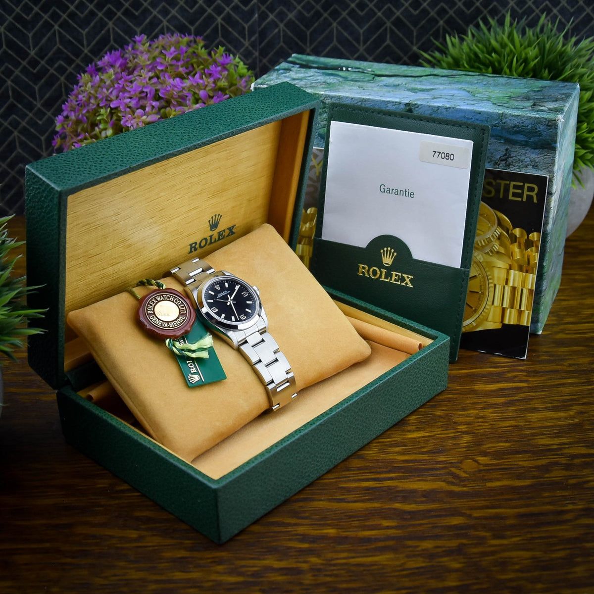 Oyster Perpetual 77080 - Midsize Watch - Black Dial - 2005