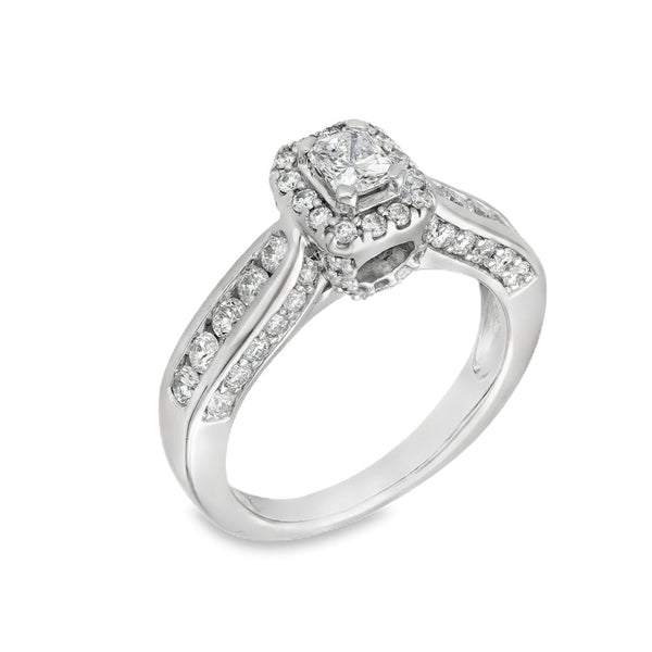18ct White Gold Diamond Halo Cluster Ring - Size I½ - 1.00ct