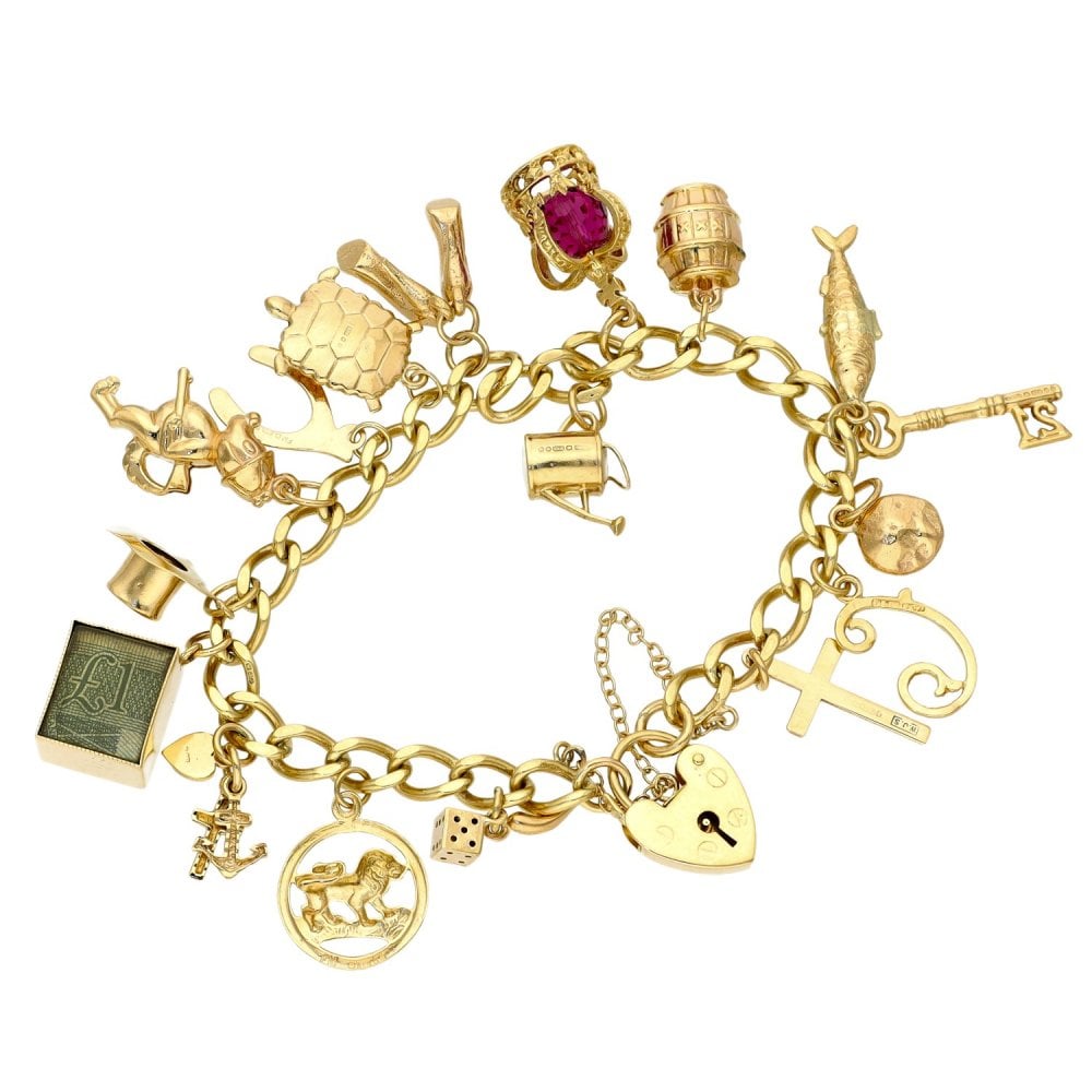 9ct Yellow Gold Charm Bracelet - 17 Charms - 7" - 30.0g
