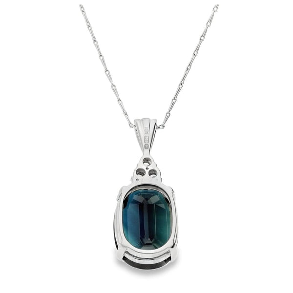 18ct White Gold Sapphire & Diamond Pendant & Chain -18" -18.58ct