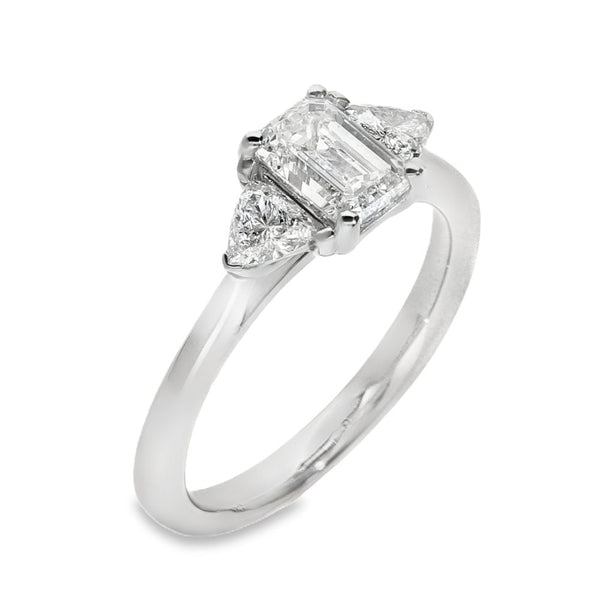 Ladies Platinum Emerald & Trilliant Cut Diamond Ring - 1.41ct