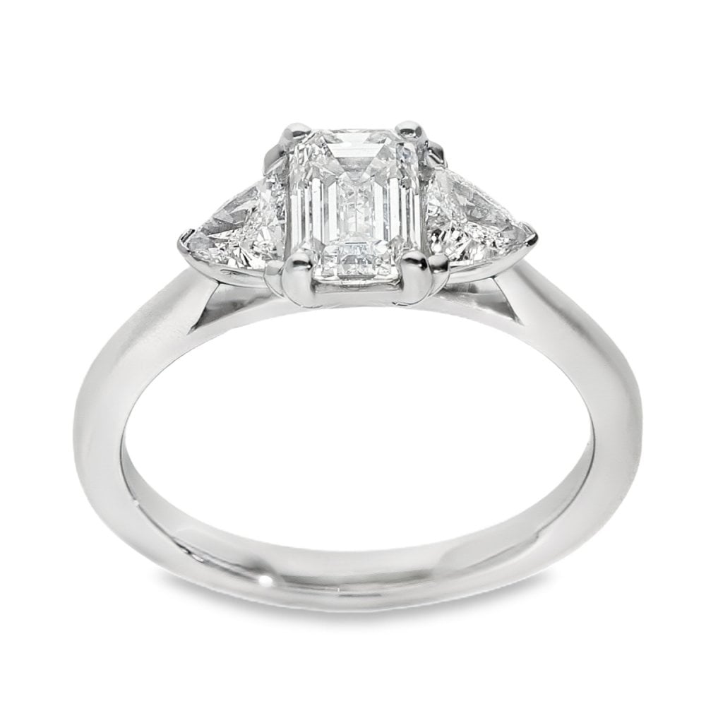 Ladies Platinum Emerald & Trilliant Cut Diamond Ring - 1.41ct