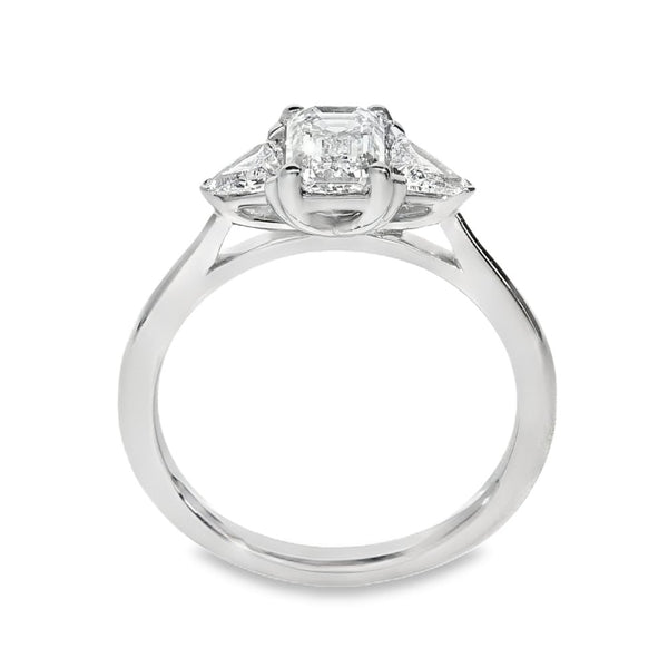 Ladies Platinum Emerald & Trilliant Cut Diamond Ring - 1.41ct