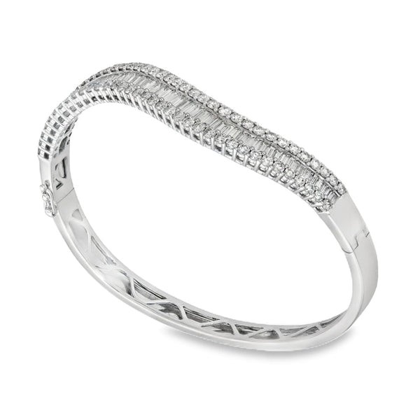 18ct White Gold Diamond Wave Bangle - 17.5cm - 4.68ct