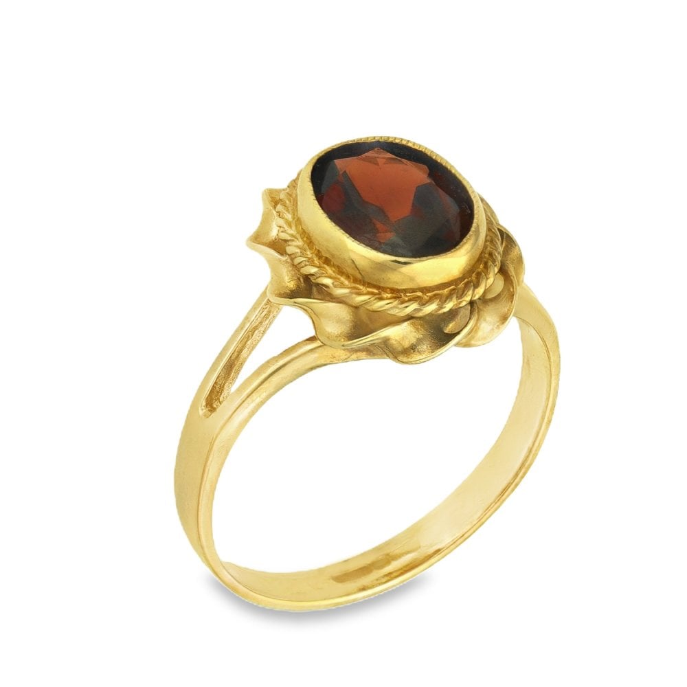 9ct Yellow Gold Oval Garnet Twist Edge Ring - Size N - 13mm