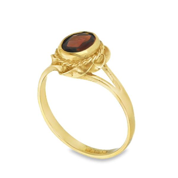 9ct Yellow Gold Garnet Twist Edge Ring - Size P½ - 12mm