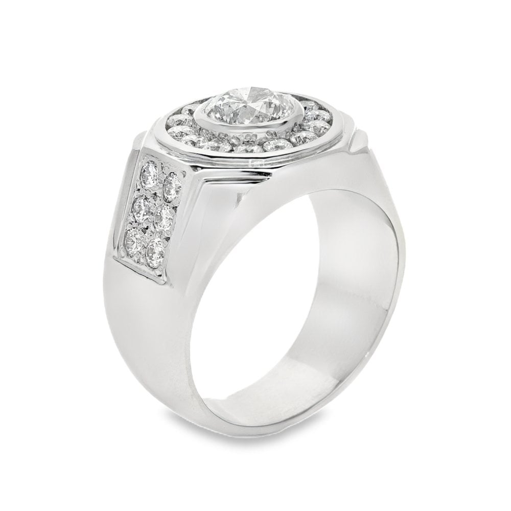950 Platinum Diamond Halo Ring - Size T - 2.42ct