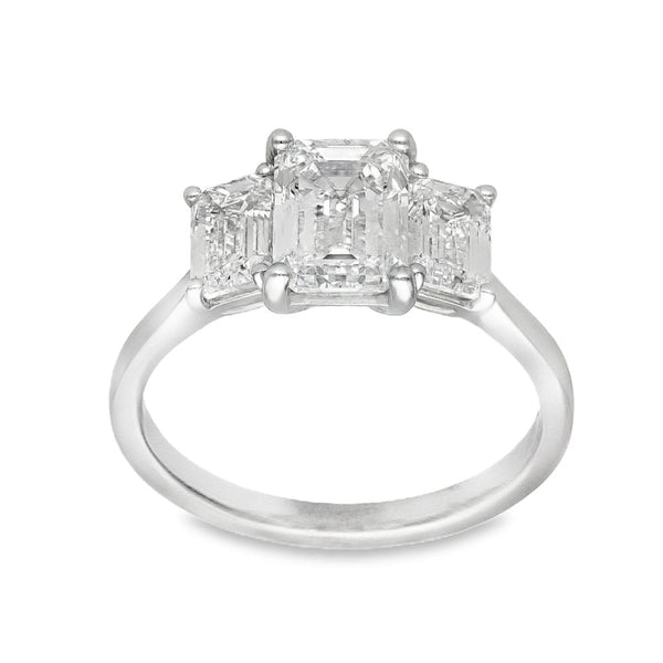 2.64ct Yellow Gold Diamond Trilogy Ring - F/VS