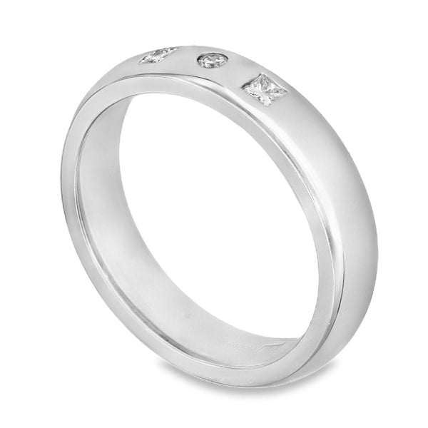 18ct White Gold Diamond Court-Shape Wedding Band - Size J½ - 4mm