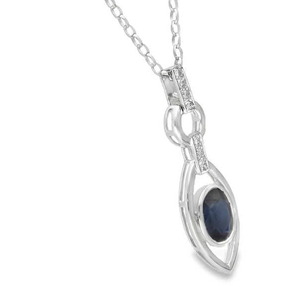 18ct White Gold Sapphire & Diamond Pendant & Chain - 18"