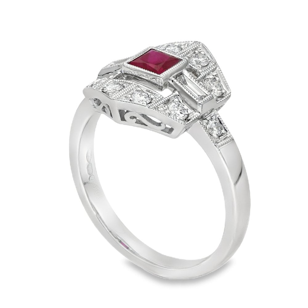 Ladies 18ct White Gold Ruby & Diamond Cluster Ring