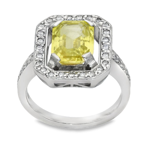 Ladies 18ct White Gold Diamond & Yellow Sapphire Ring - 0.36ct