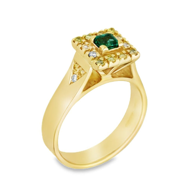 Ladies 18ct Yellow Gold Emerald & Diamond Cluster Ring - Size O