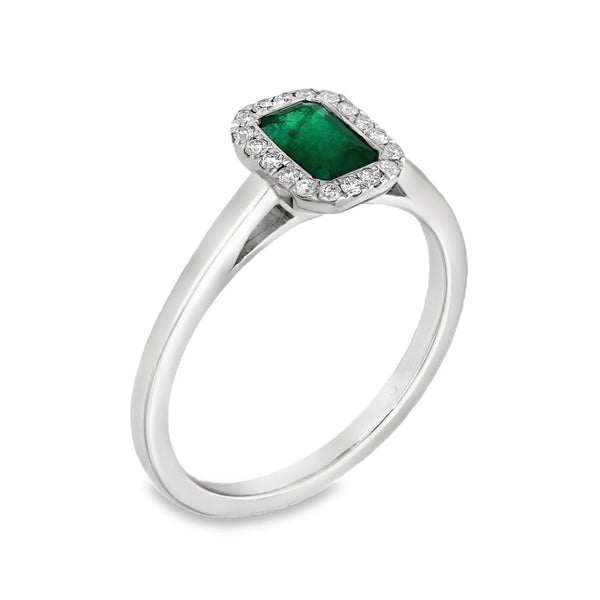 9ct White Gold Emerald & Diamond Cluster Ring - Size M - 0.11ct