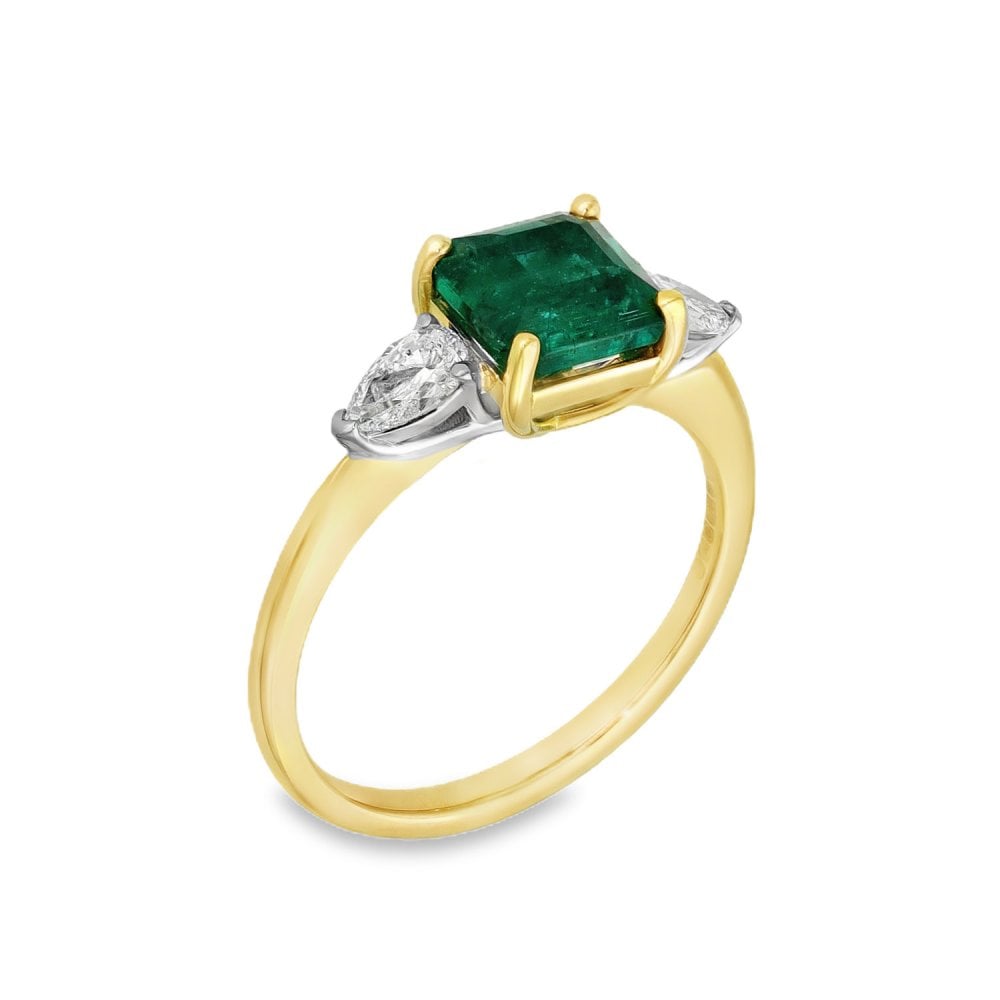 18ct Yellow Gold Emerald & Diamond Trilogy Ring - 1.48ct