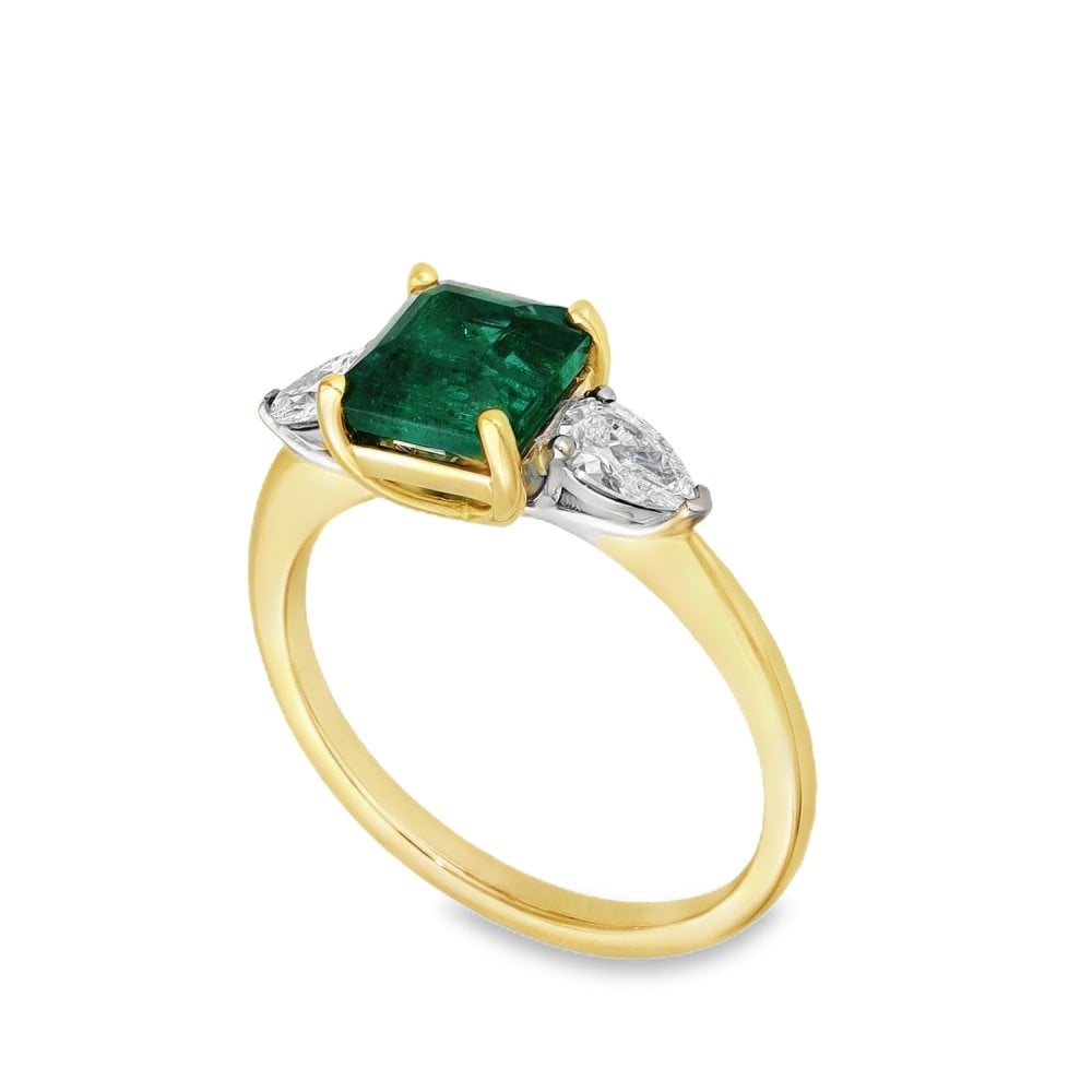 18ct Yellow Gold Emerald & Diamond Trilogy Ring - 1.48ct