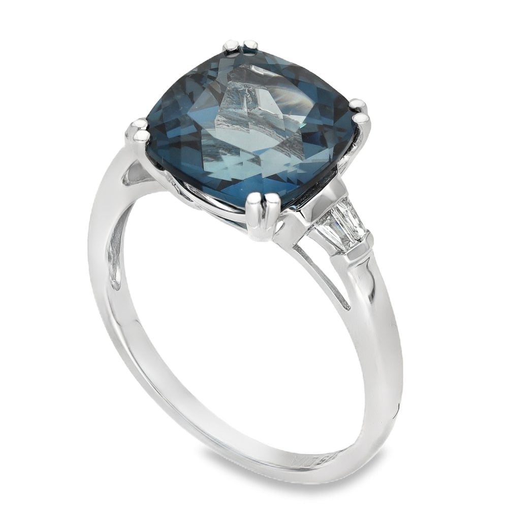 9ct White Gold London Blue Topaz & Diamond Ring - 0.08ct